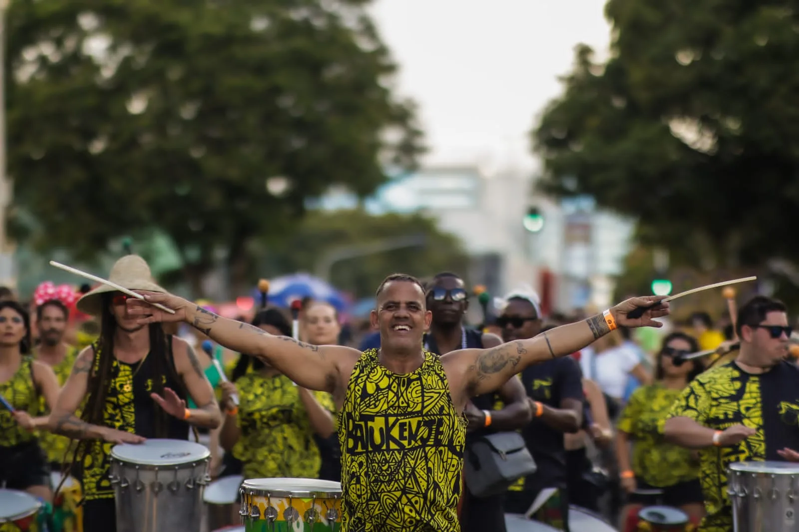 Grupo musical afro-brasileiro Batukenjé promove oficinas gratuitas de música entre junho e agosto