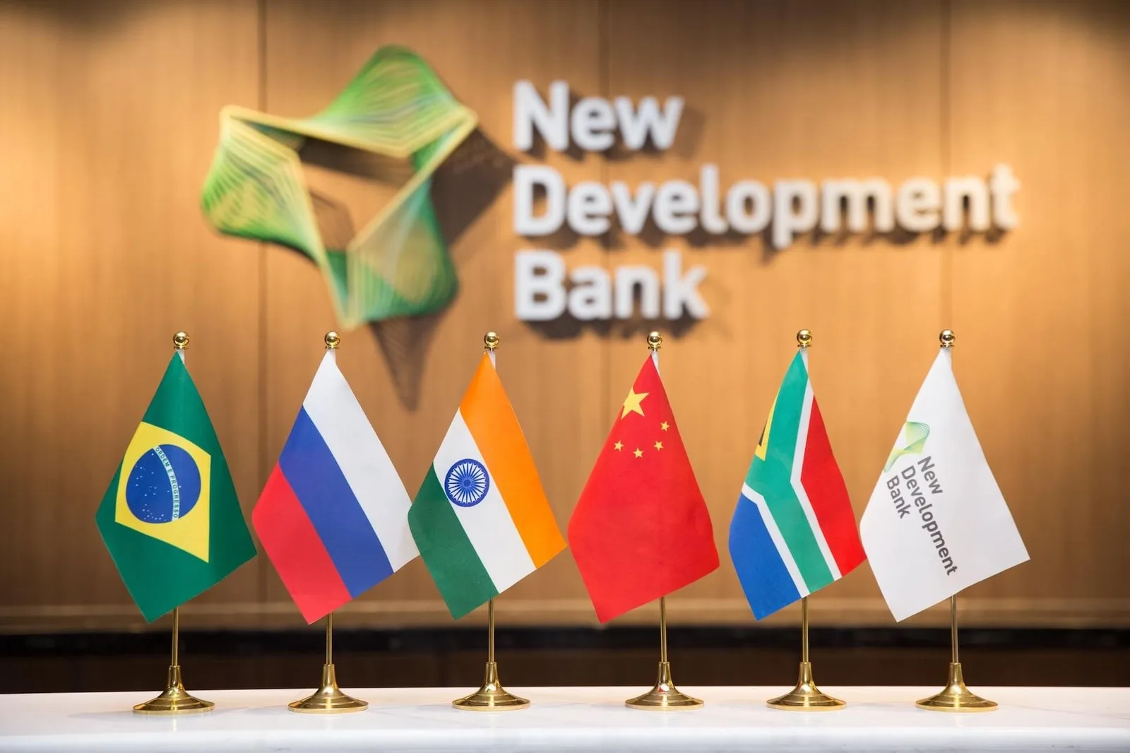 Uzbequistão torna-se primeiro representante da Ásia Central no Banco do Brics