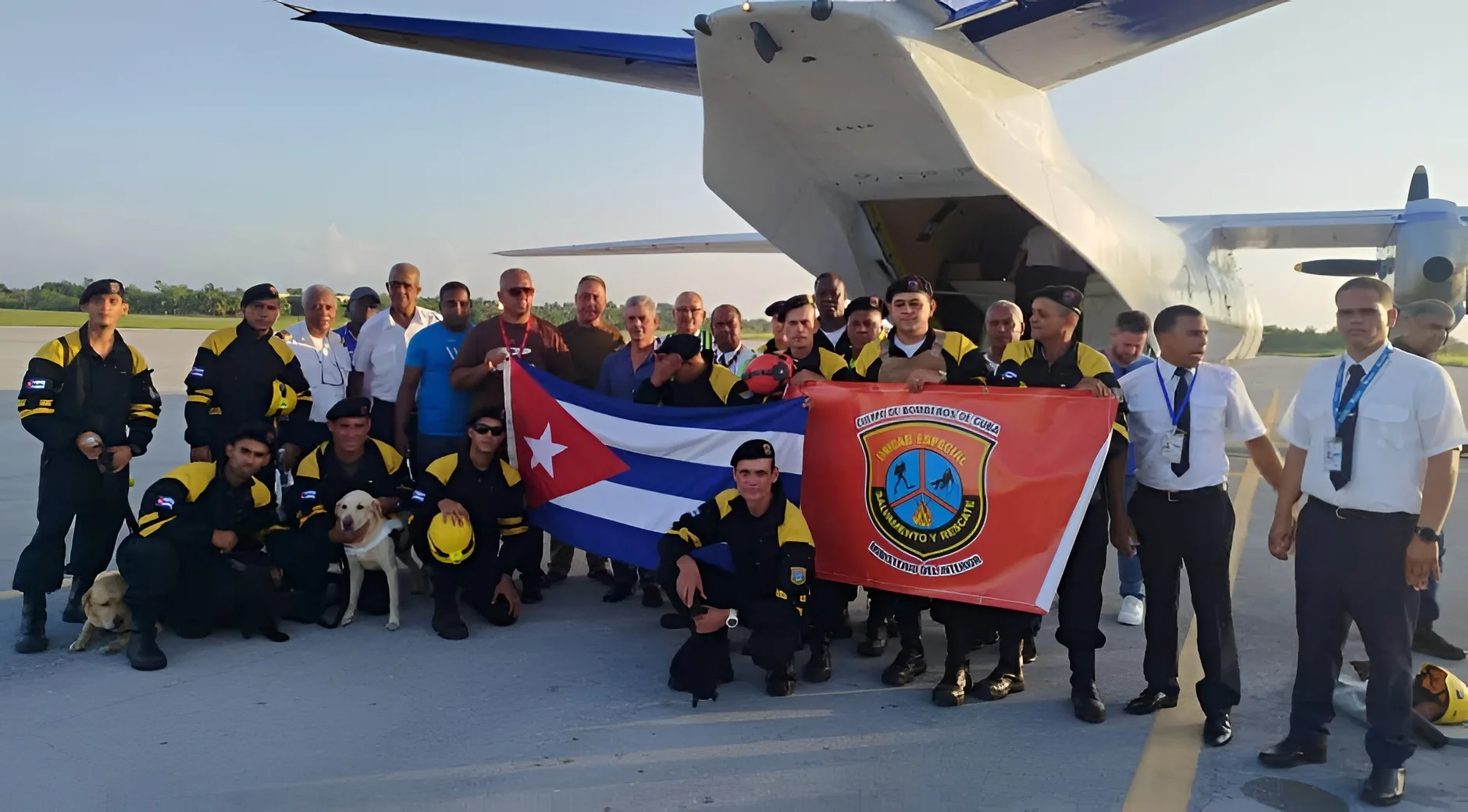 Brigada cubana chega à Venezuela.