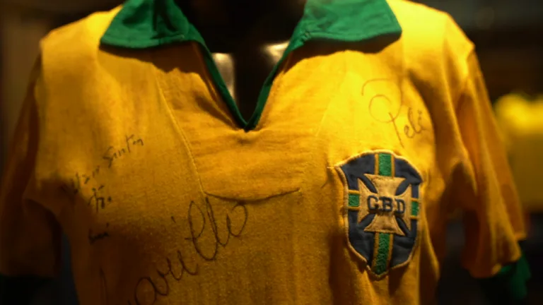 Além do futebol: como o verde e amarelo se tornou um 'símbolo flutuante' da política brasileira