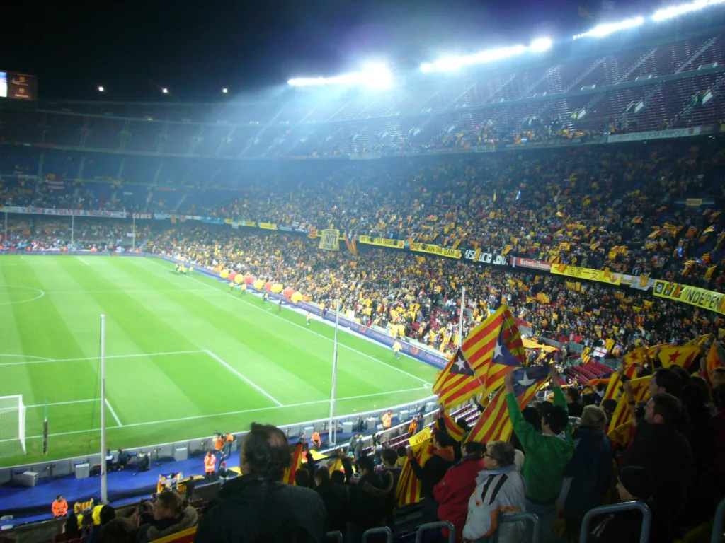 Camp Nou lotado para o jogo em que a seleção da Catalunha venceu por 4x2 a Argentina, em 2009