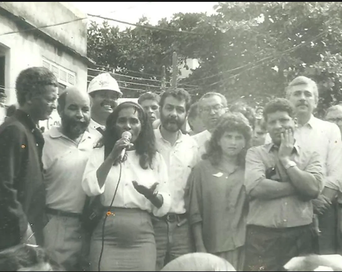 Documentário sobre luta comunitária no Complexo do Alemão será exibido neste sábado (27)