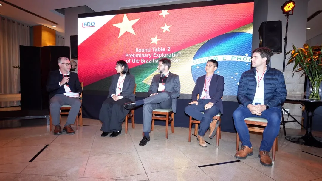 Delegação da China focada em soberania digital e comércio visita o Brasil