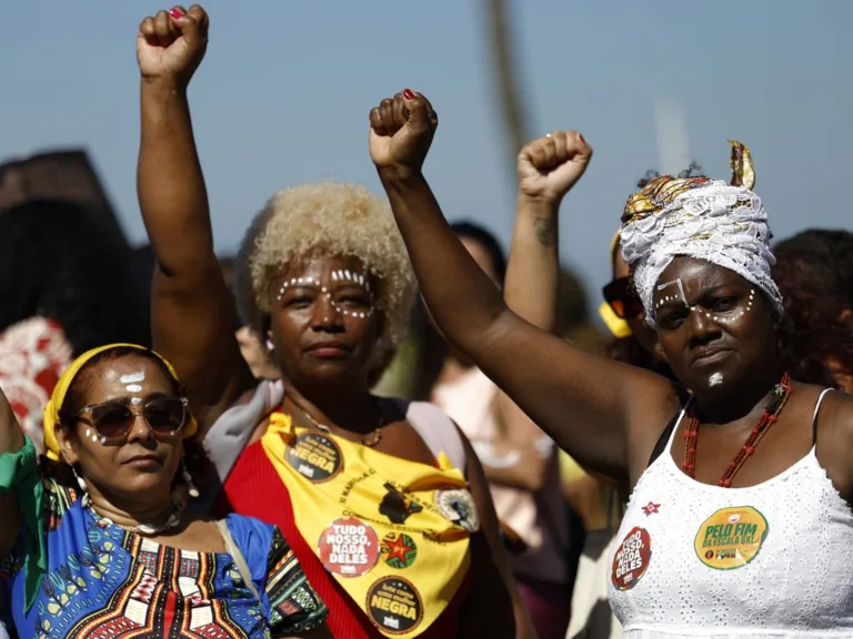 Mulheres negras cobram políticas de igualdade racial e mais participação nos espaços de decisão