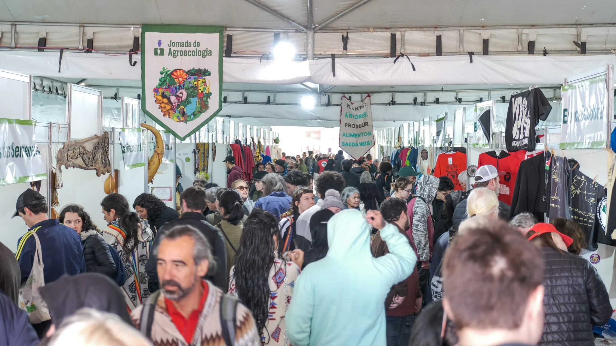 Jornada de Agroecologia em Curitiba aproxima campo e cidade, e consolida ‘projeto de vida’, avalia dirigente do MST
