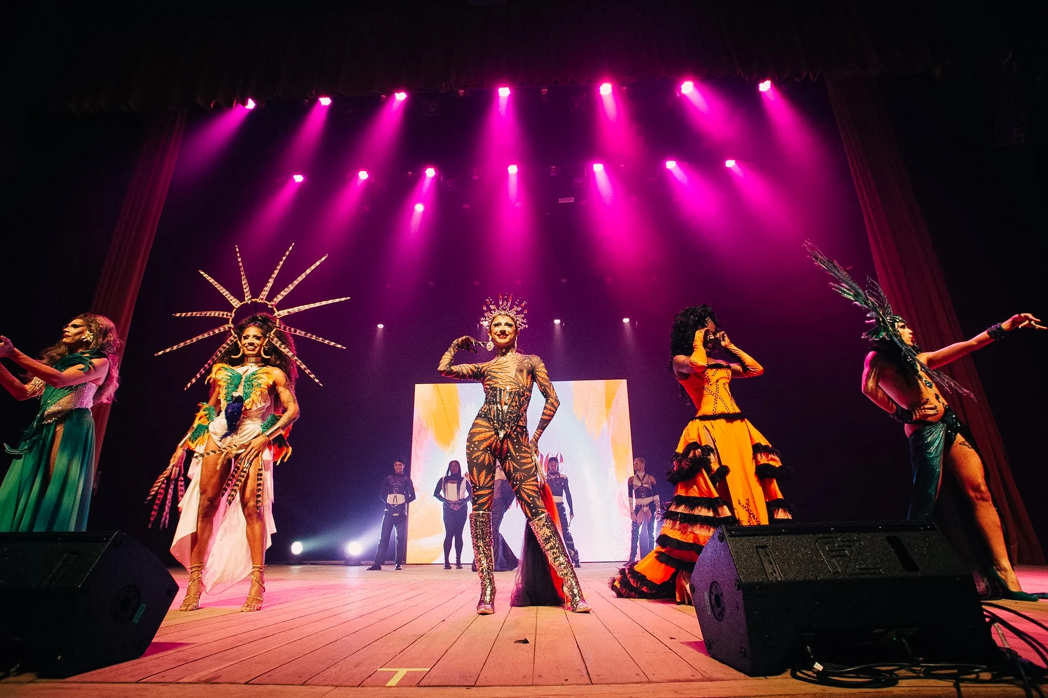 Espetáculo Drag Race BrasilEspetáculo Drag Race Brasil ao vivo é uma das atrações ao vivo é uma das atrações