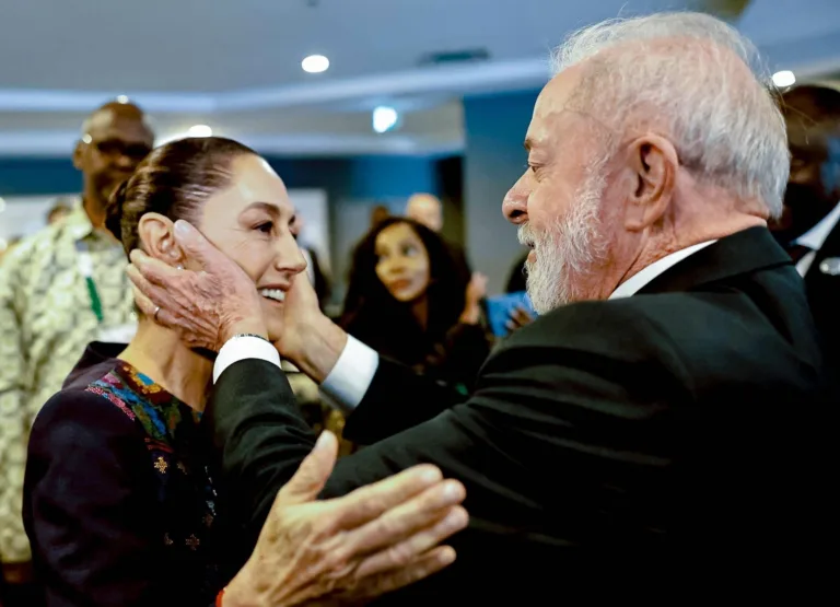 Lula e Sheinbaum rejeitam interferência externa e defendem soberania da América Latina