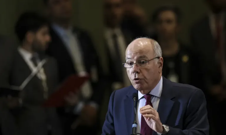 Argumentos dos EUA para impor tarifas 'não são legítimos', diz Vieira