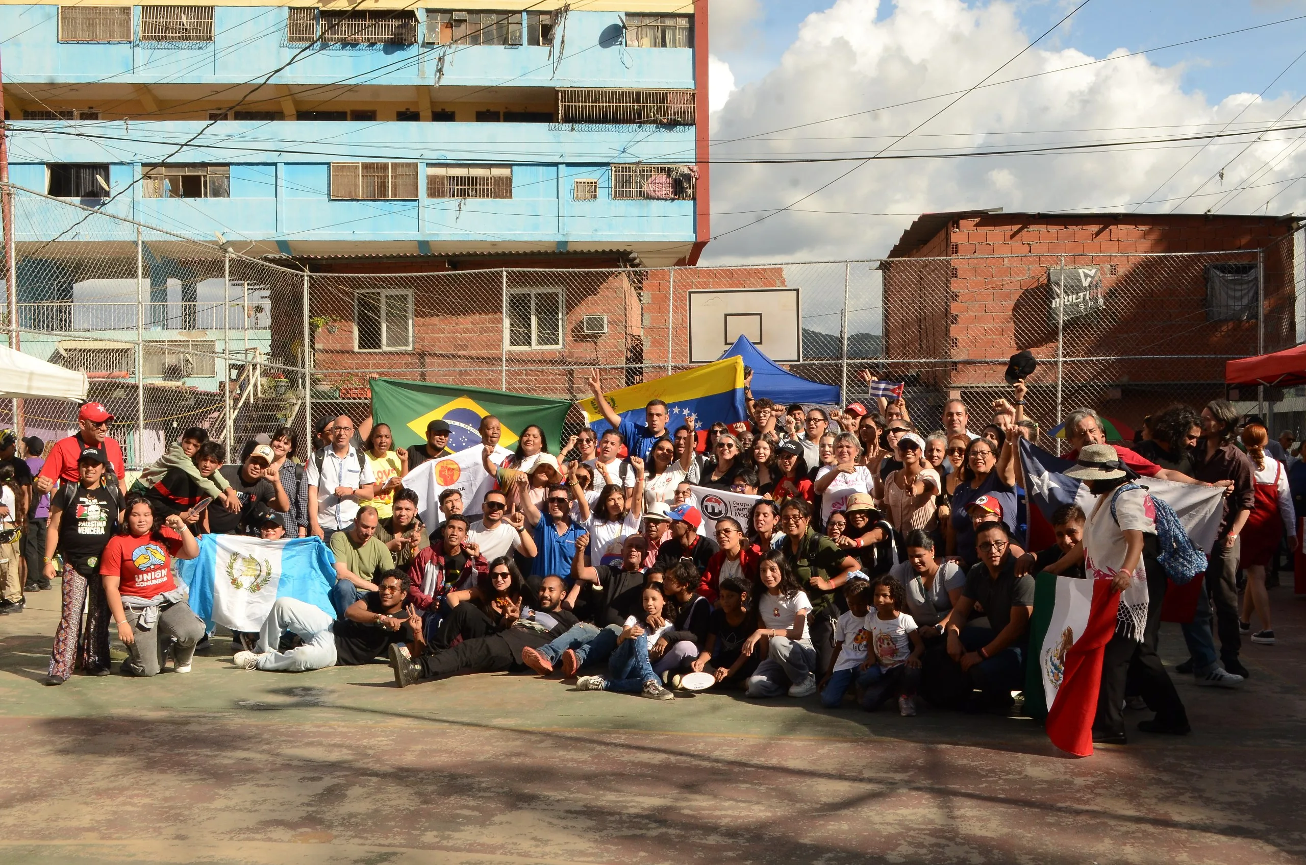 Curso de Comunicação Política reuniu mais de 100 pessoas de 23 países em Caracas