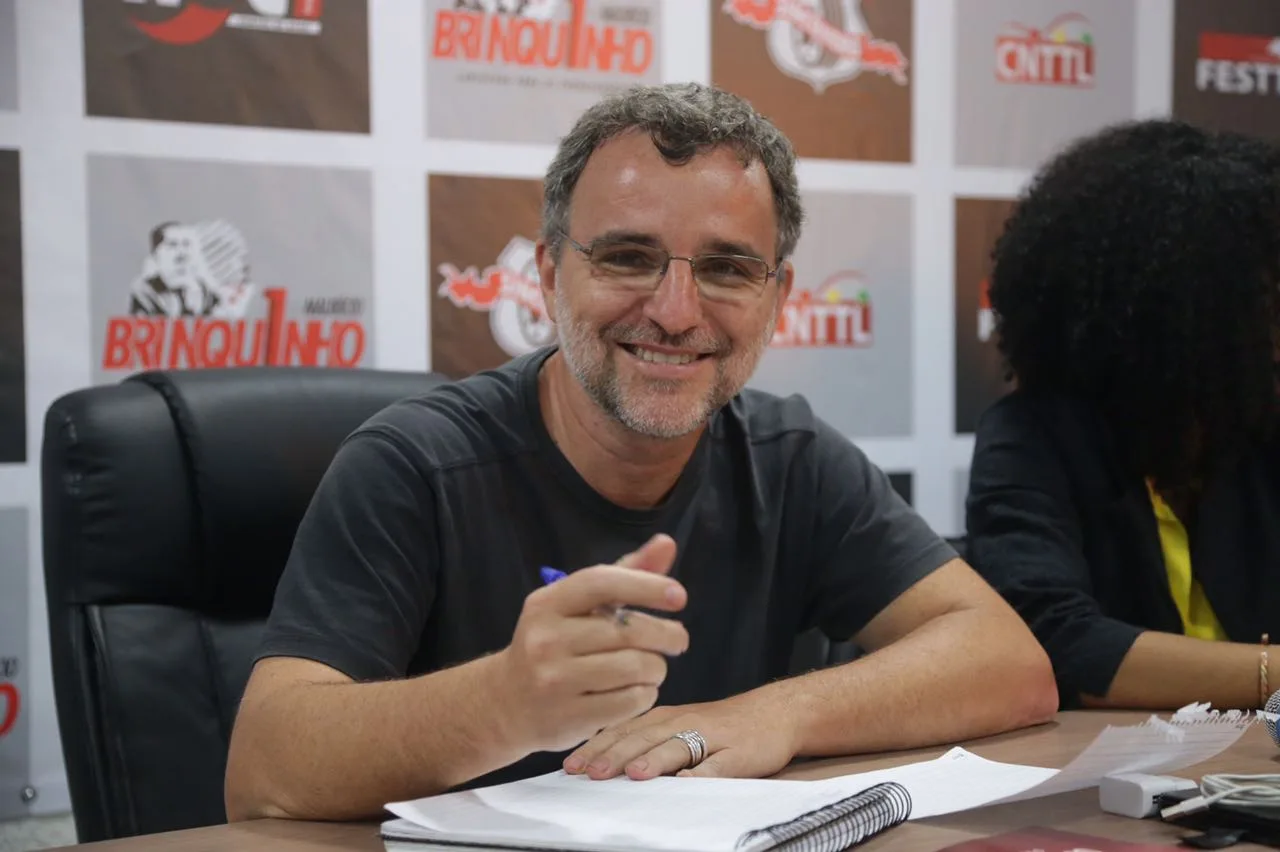 Quando a esquerda não radicaliza, fica mais fácil para a extrema direita conquistar apoio popular, diz Valter Pomar