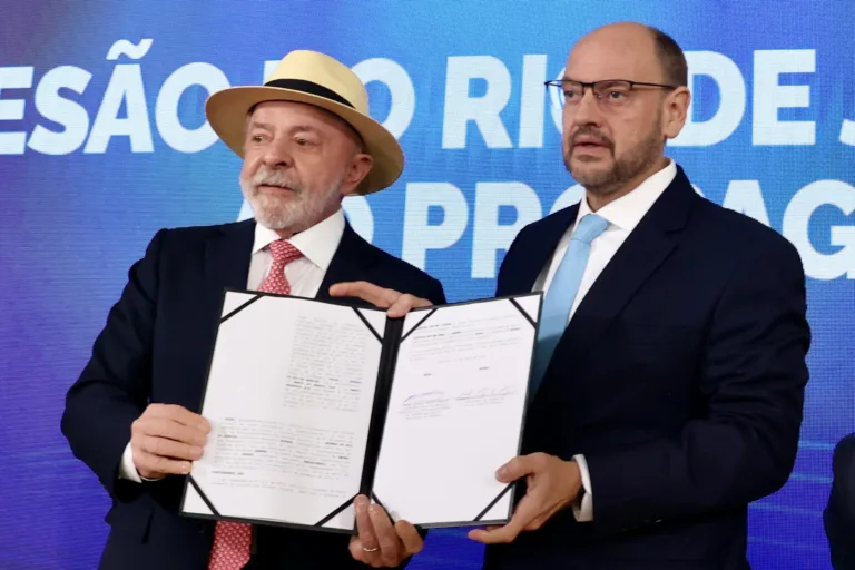 Assinatura do Propag prevê mais recursos para educação no RJ
