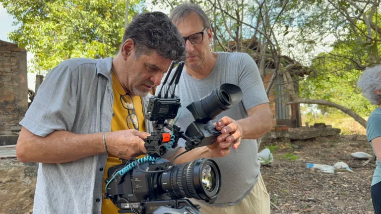Brasil pode se comunicar com o mundo mais genuinamente que os EUA, diz cineasta Renato Barbieri