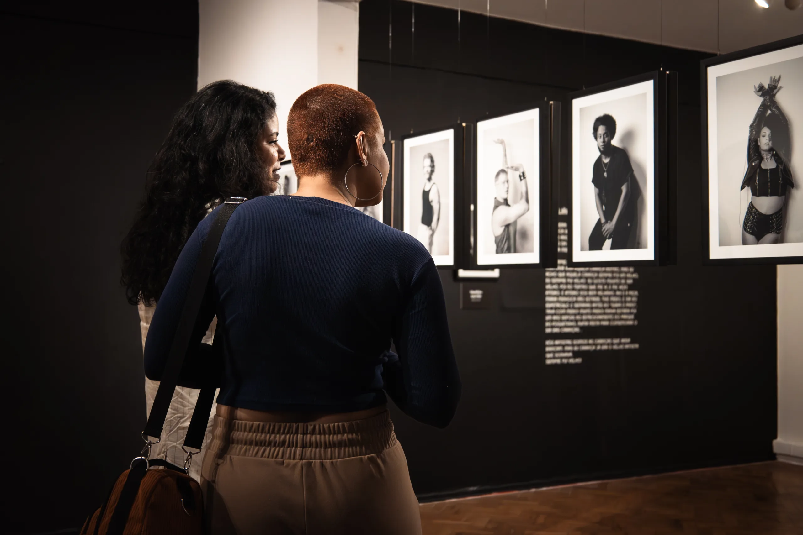 Exposição celebra 50 trajetórias LGBT+ que transformam a cultura do Distrito Federal
