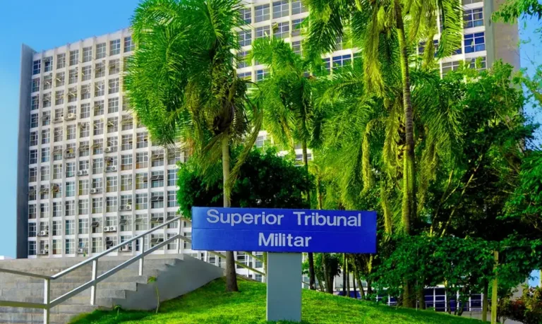 STM barra manobra de Bolsonaro e mantém relator em ação sobre perda da patente
