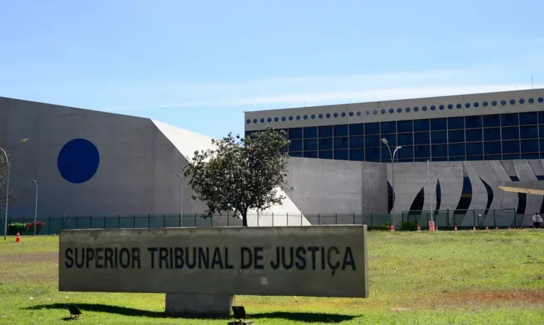 Supremo Tribunal de Justiça (STJ)