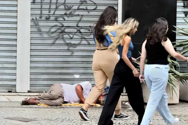 População em situação de rua no centro do Rio de Janeiro