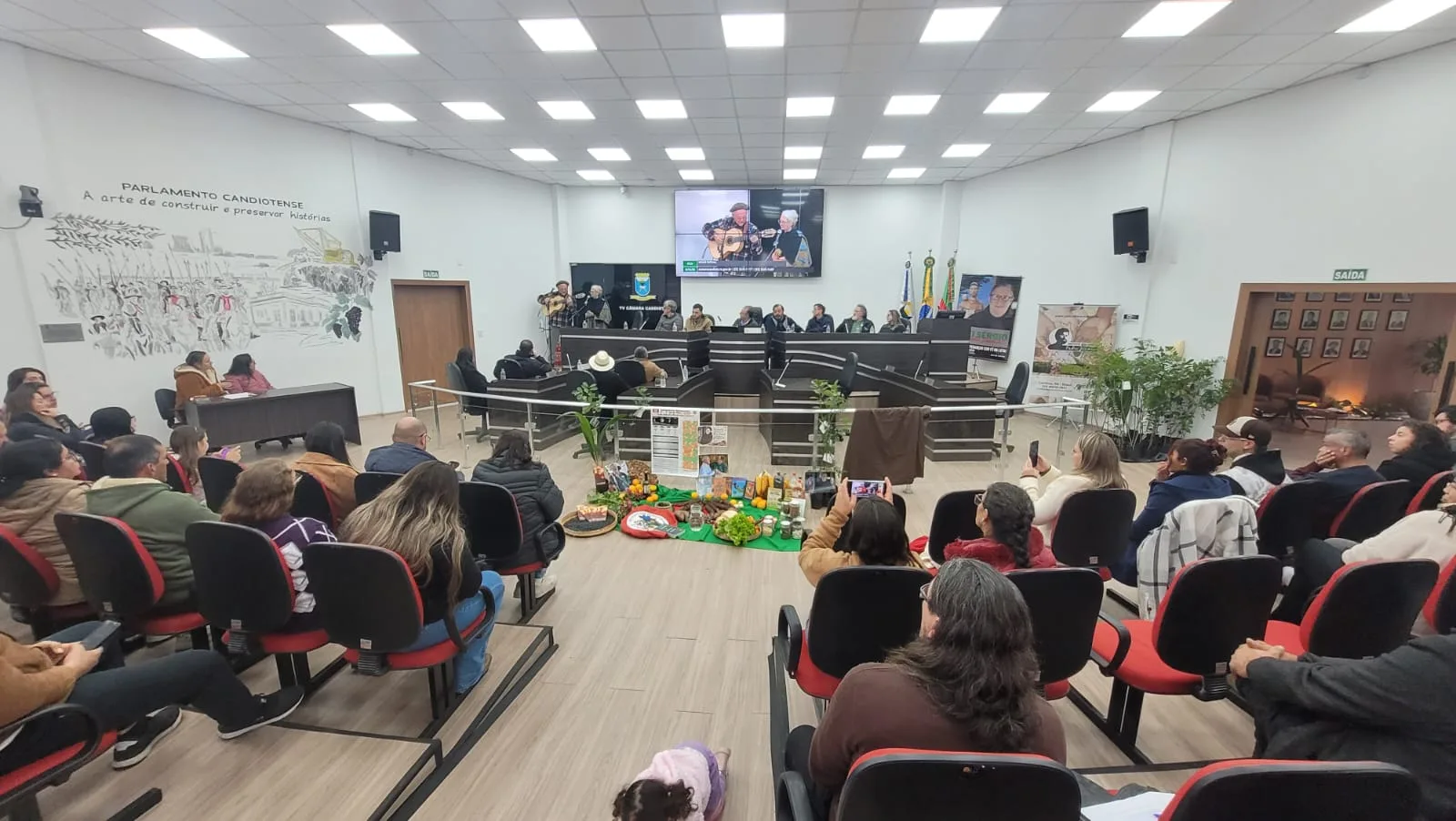 Sessão especial realizada pela Câmara de Vereadores de Candiota homenageou Frei Sérgio