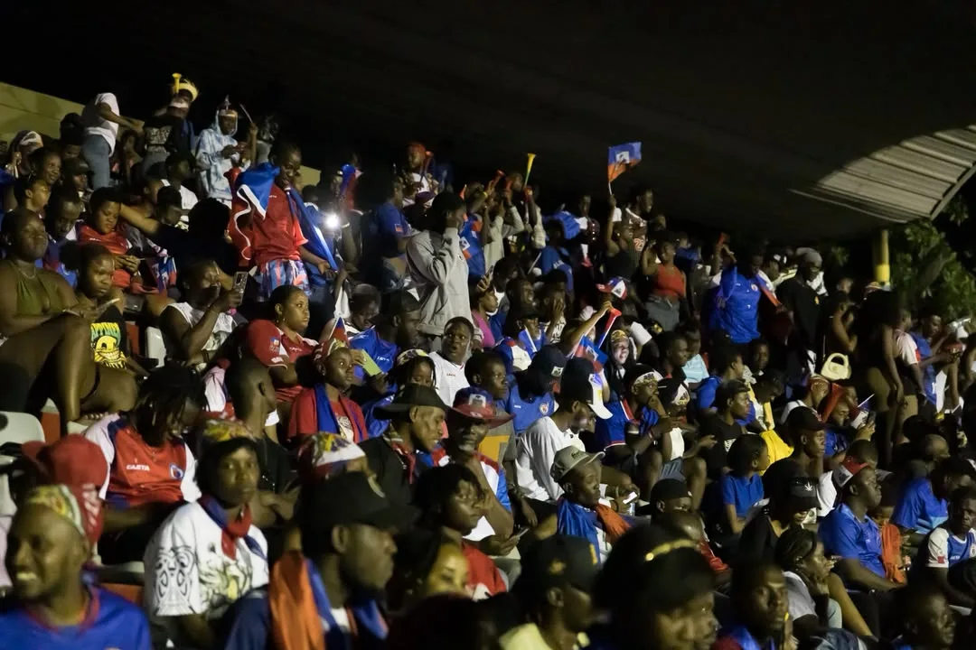 Copa do Mundo mostra cultura, luta e paixão do Haiti pelo futebol antes de jogo contra o Brasil
