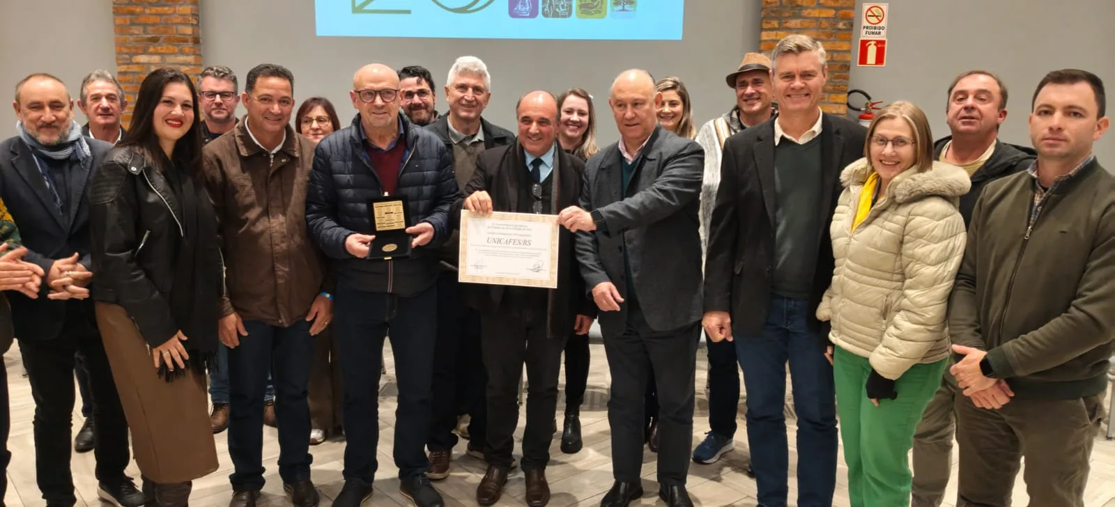 Unicafes-RS é homenageada com medalha da Assembleia Legislativa pelos 20 anos de atuação