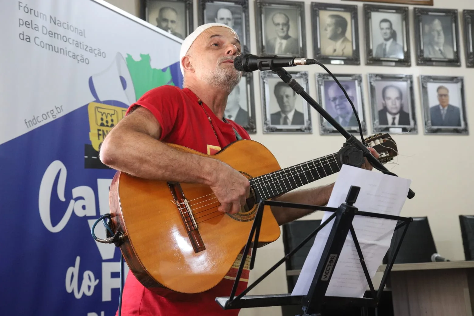 Zé Martins se apresentou na Caravana do FNDC, em Porto Alegre, em março de 2026