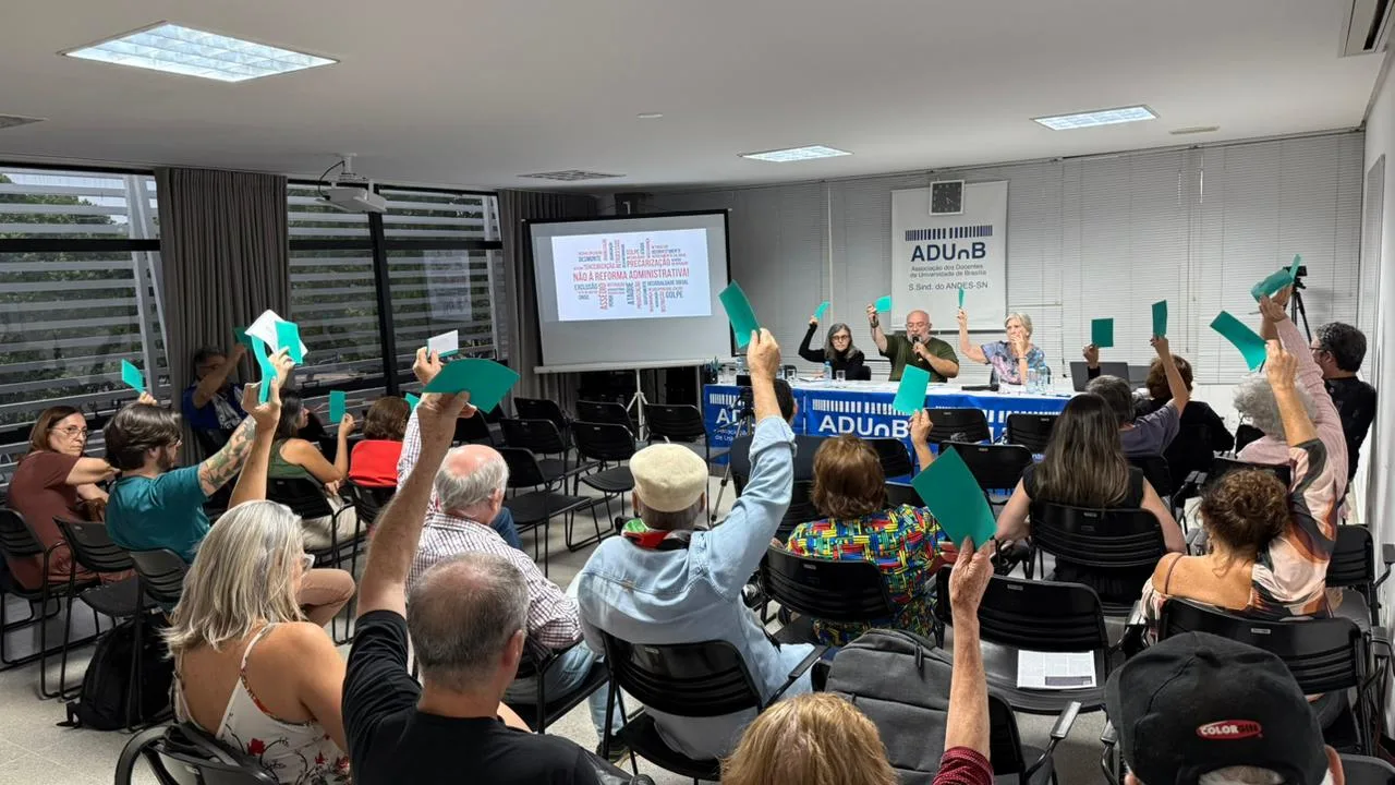 Professores da UnB aprovam mobilização nesta quinta-feira (18) em defesa da URP