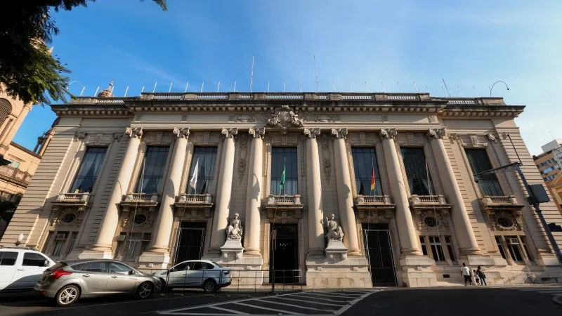 Palácio Piratini é o centro da disputa estadual que começa a ser formalizada pelas convenções partidárias