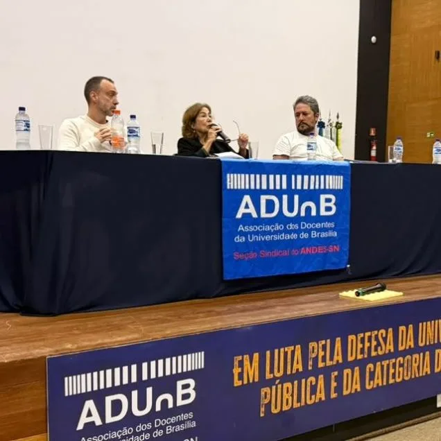 Professores da UnB mantêm indicativo de greve e aprovam novas articulações em defesa da URP