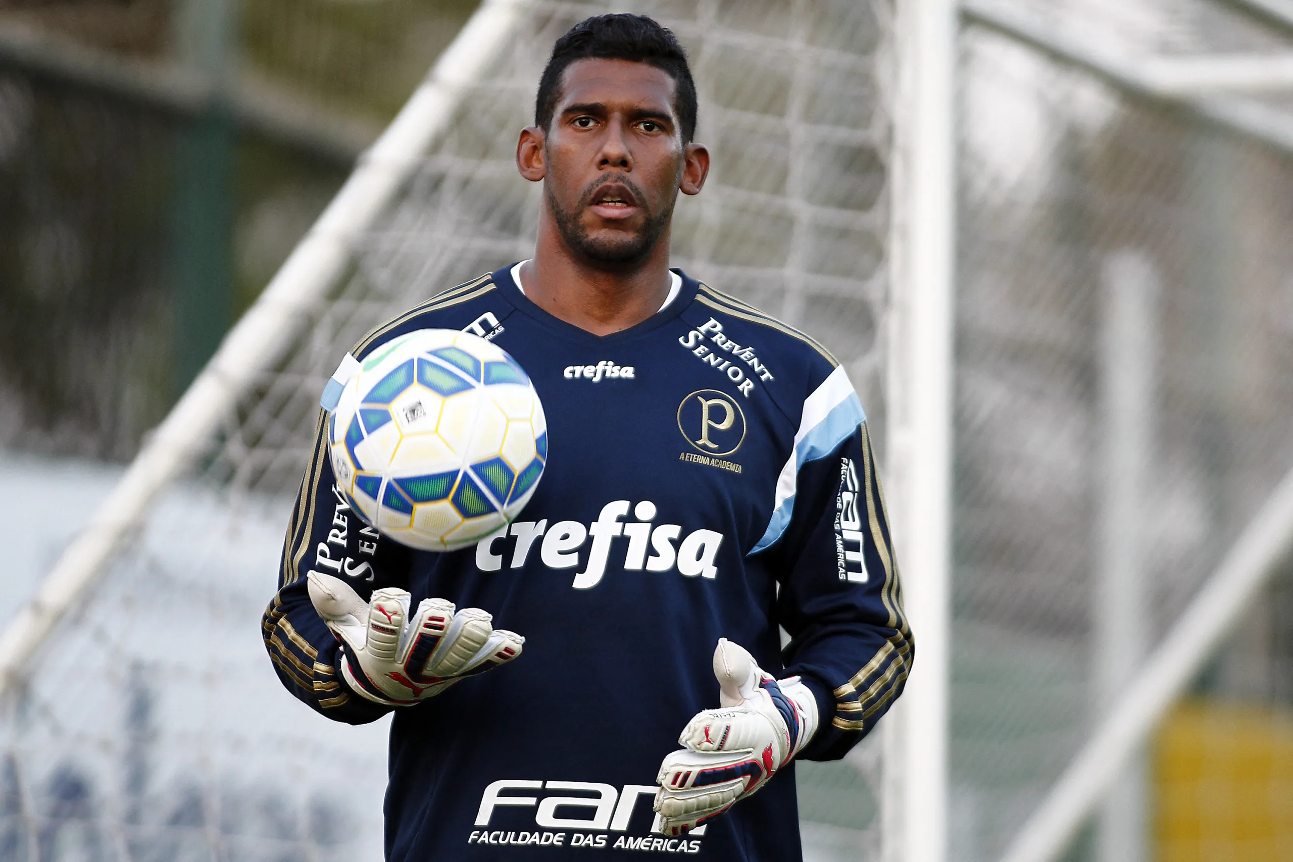 Goleiro Aranha durante treino do Palmeiras no CT Academia de Futebol - Barra Funda. 27/04/2015