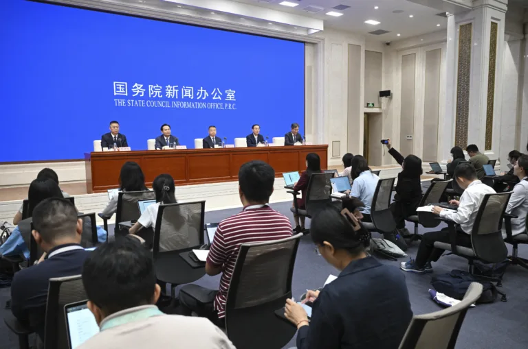 China quer usar IR para redistribuir renda; 1% mais rico do país já paga metade do tributo