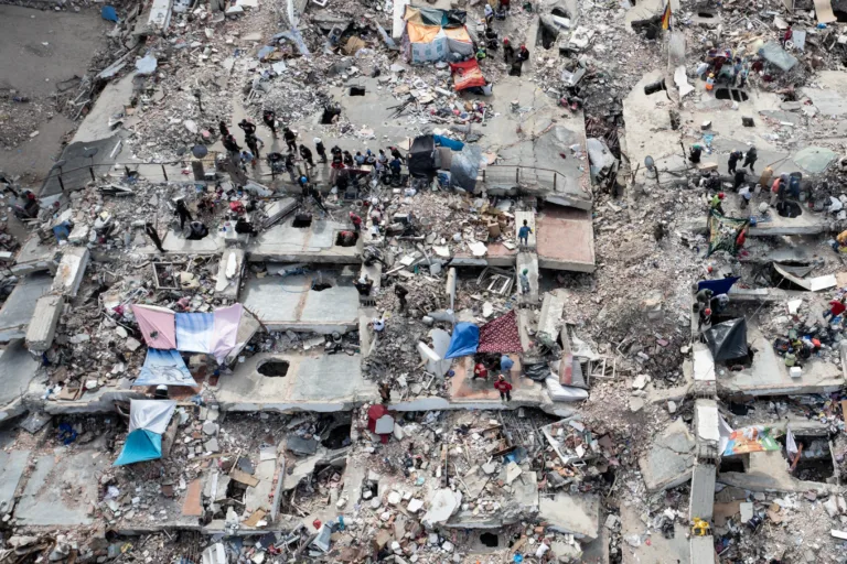 Venezuela lança plano de reconstrução após terremoto com quase 3 mil mortos