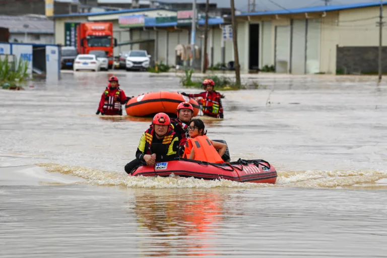 Trabalhos de resgate continuam em Guangxi enquanto chuvas persistem no sul e nordeste da China