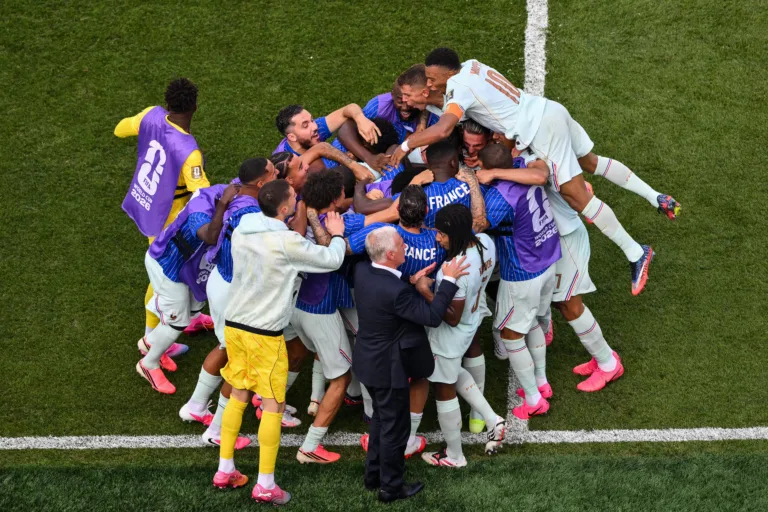 França é a primeira semifinalista da Copa após 2 a 0 sobre Marrocos