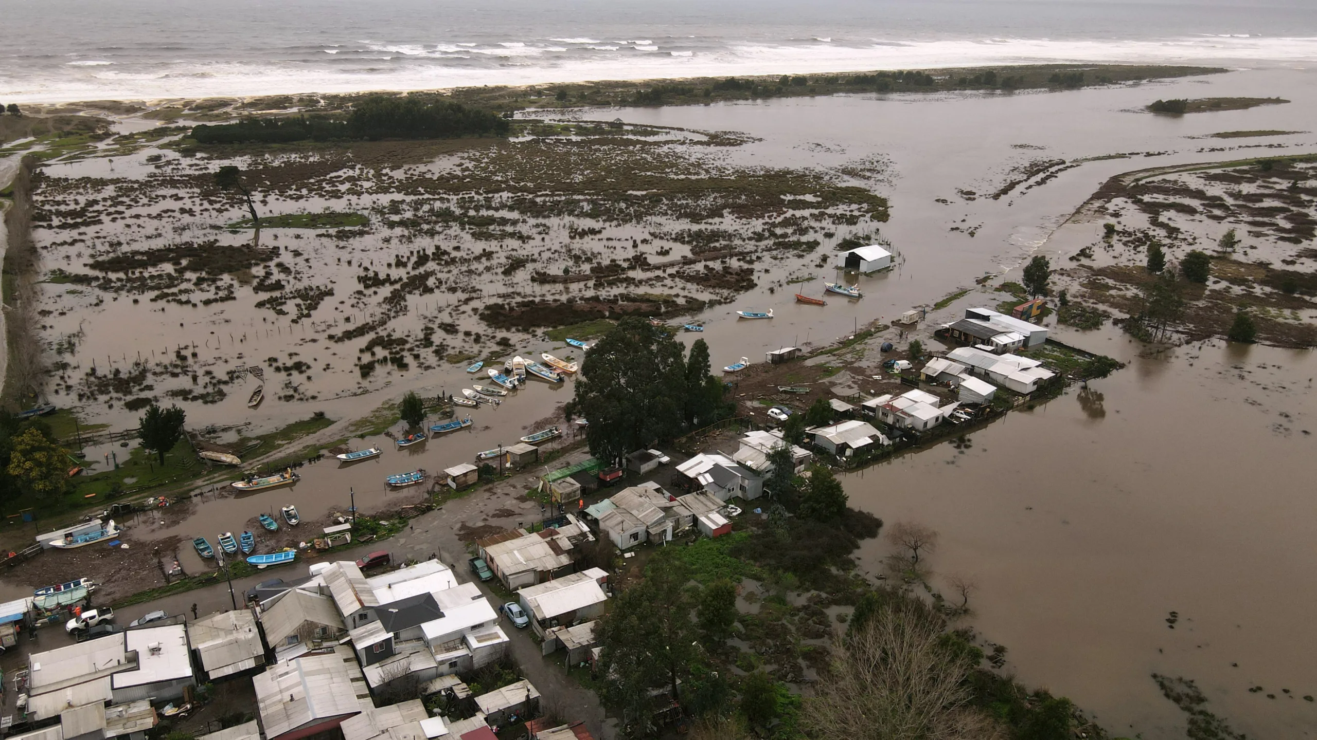 Temporal no Chile deixa mortos e feridos e provoca inundações