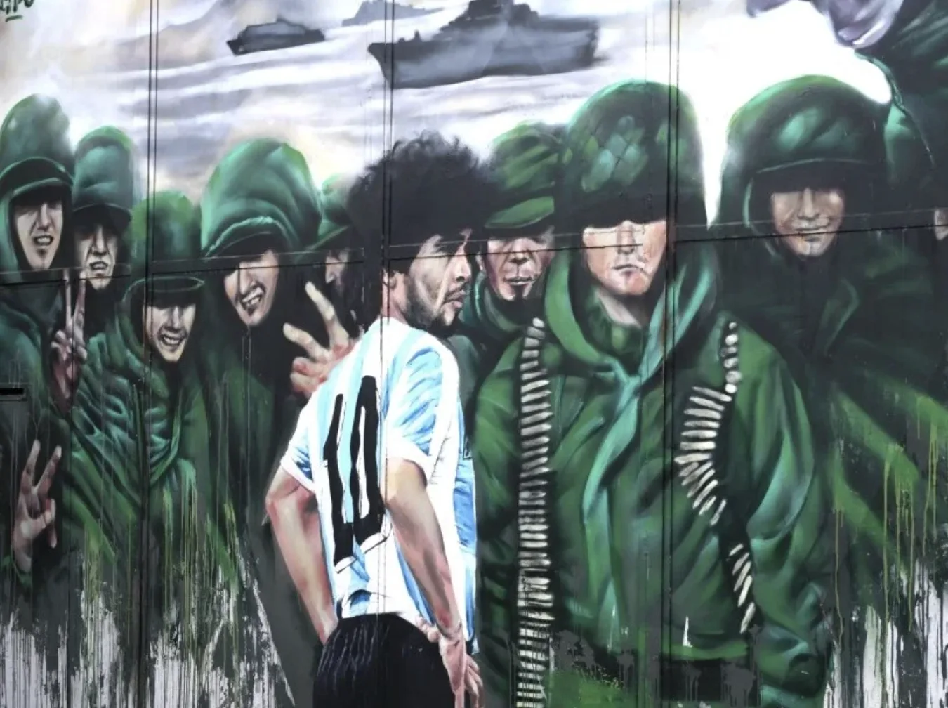 Partida entre Argentina e Inglaterra resgata memória da guerra de 1982.