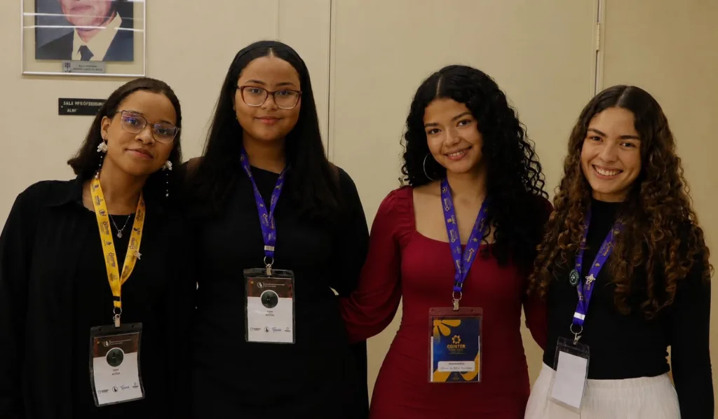 Parte da delegação do IFPE selecionada para o YaleMUN América Latina 2026