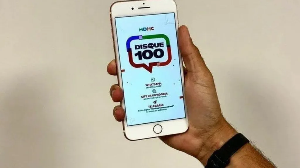 Disque 100 recebe denúncias de violações de direitos humanos e encaminha os casos aos órgãos competentes. Foto: Ministério dos Direitos Humanos e da Cidadania