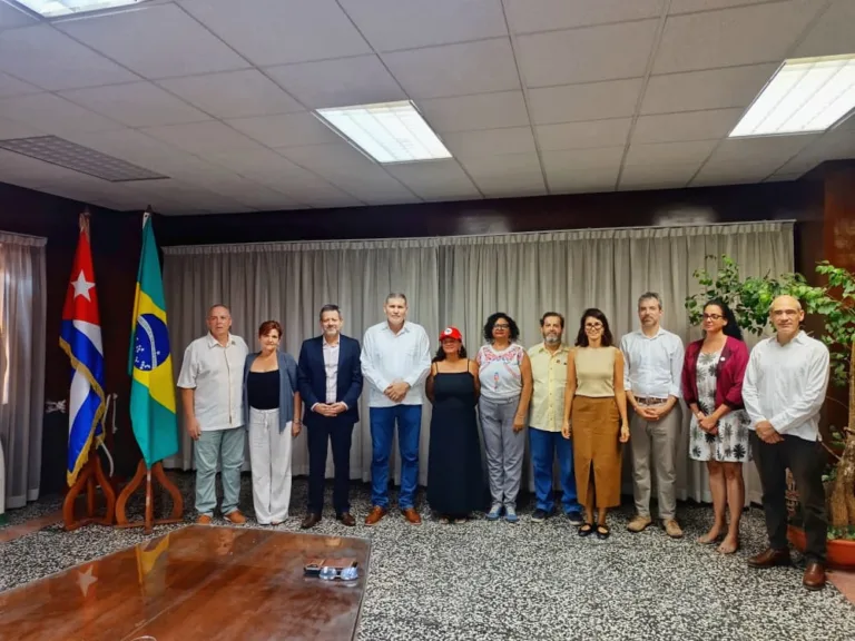 Ato pelas doações recebidas por Cuba provenientes do Brasil