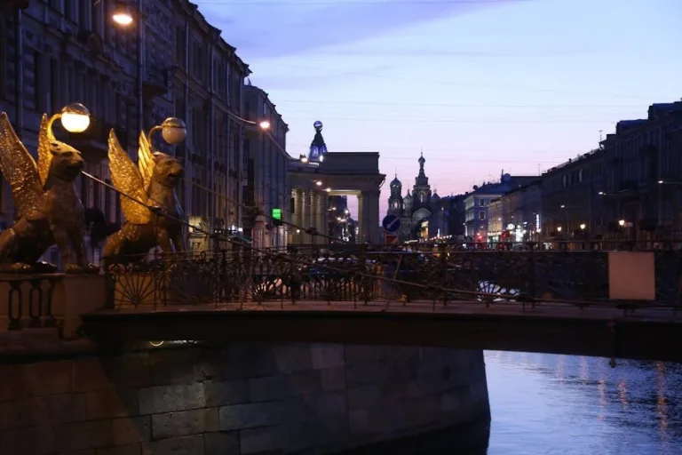 'Noites Brancas' e a São Petersburgo de Dostoiévski: a literatura divide espírito com a cidade