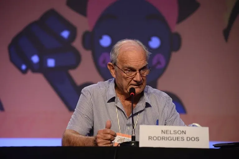 Nelson Rodrigues dos Santos: um mestre vivo para defender o SUS