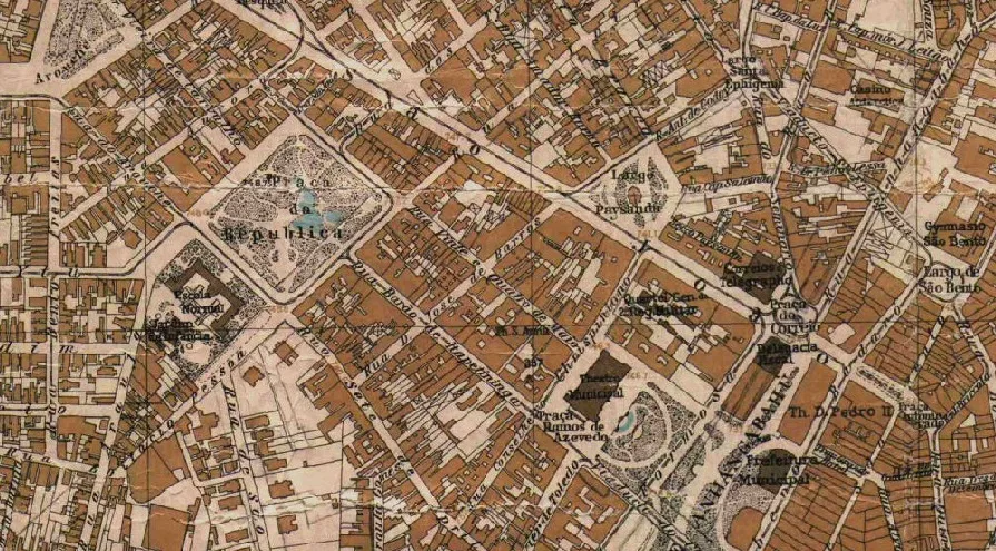 No mapa, de 1930, é possível visualizar locais históricos da cidade, como o Theatro Municipal, Vale do Anhangabaú e Praça da República