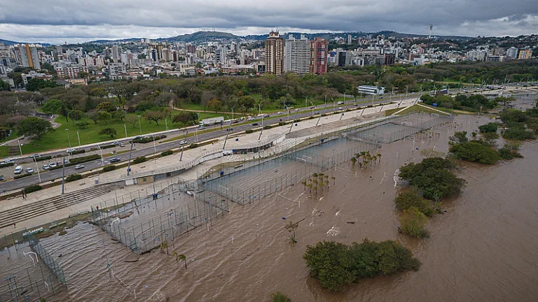 Guaíba pode atingir cota de inundação em Porto Alegre nos próximos dias