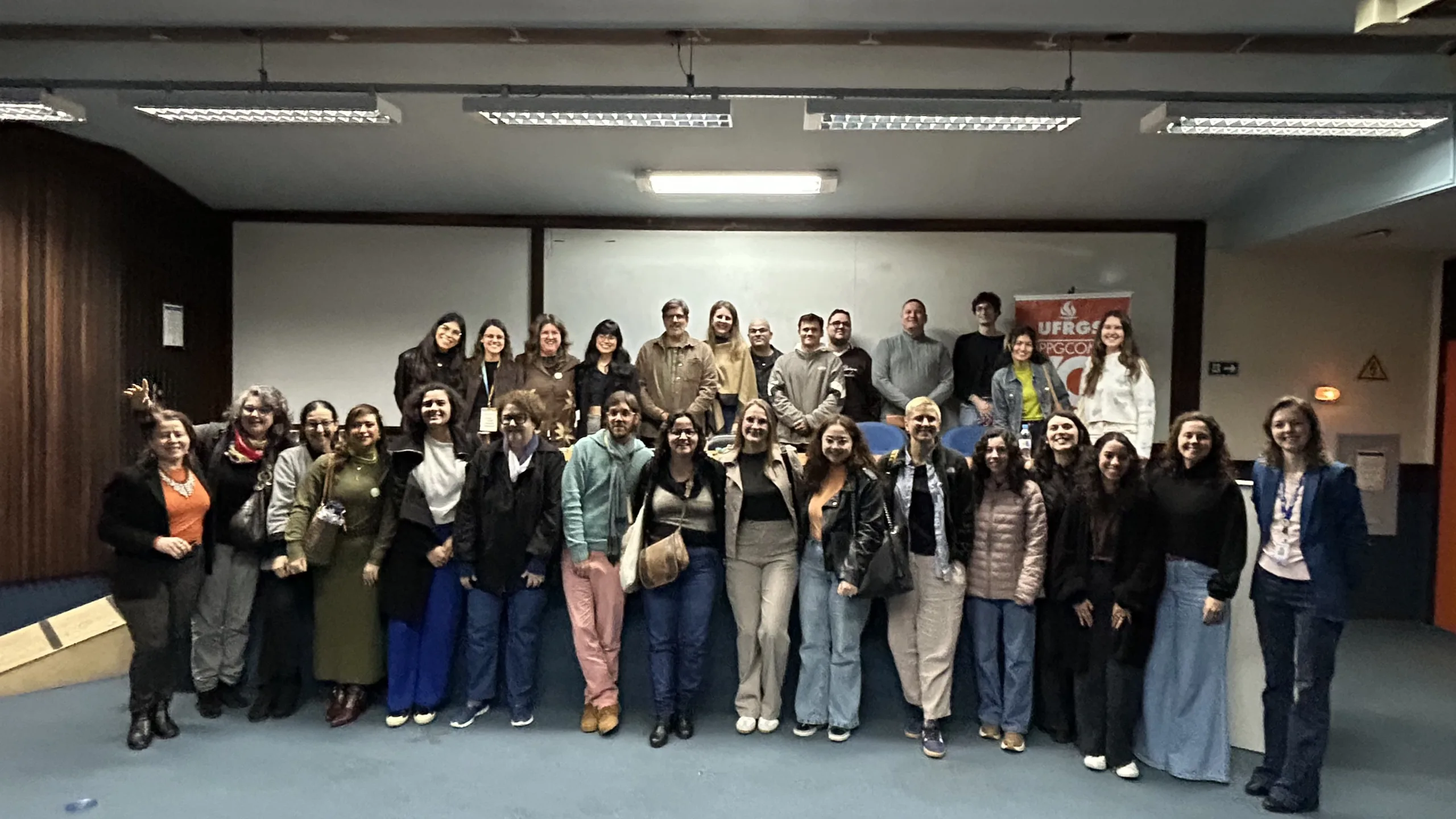 Participantes do seminário sobre comunicação de riscos e desastres climáticos, na Semana de Ação Climática de Porto Alegre 2026