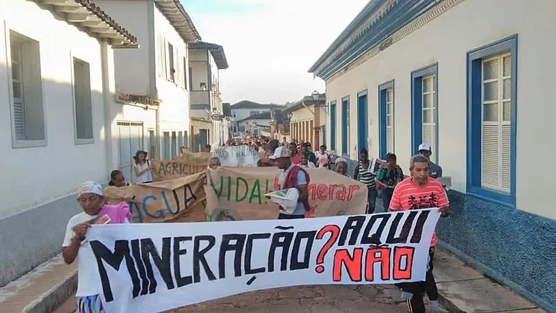 O projeto prevê a exploração de minério de ferro em uma região considerada estratégica pela abundância de nascentes