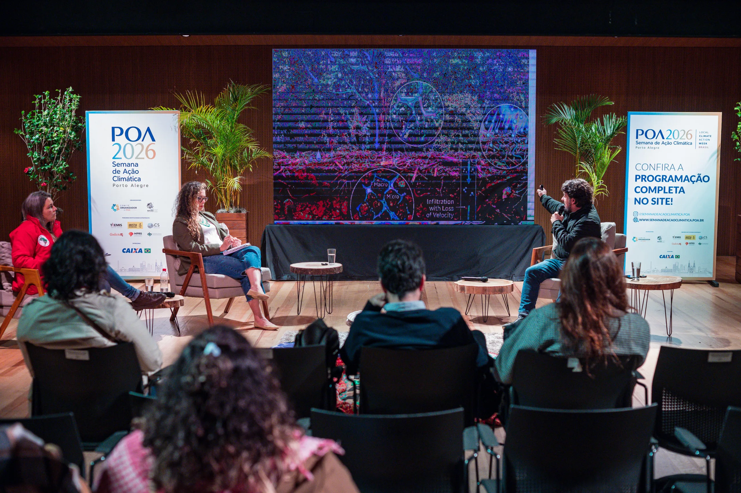 Evento reuniu representantes de movimentos sociais, pesquisadores e agricultores para discutir alternativas de produção capazes de fortalecer a resiliência climática dos territórios