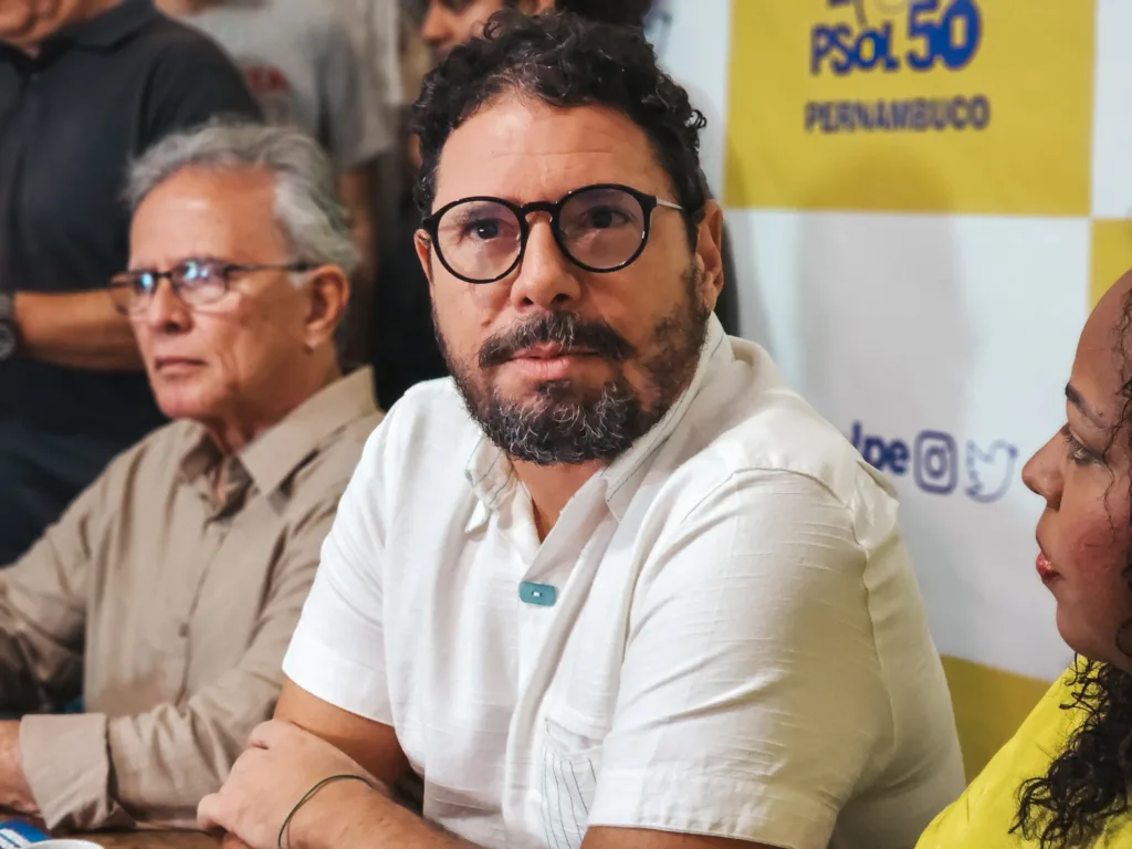 Ivan Moraes (Psol) é jornalista, ativista pelos direitos humanos e candidato do Psol ao Governo de Pernambuco