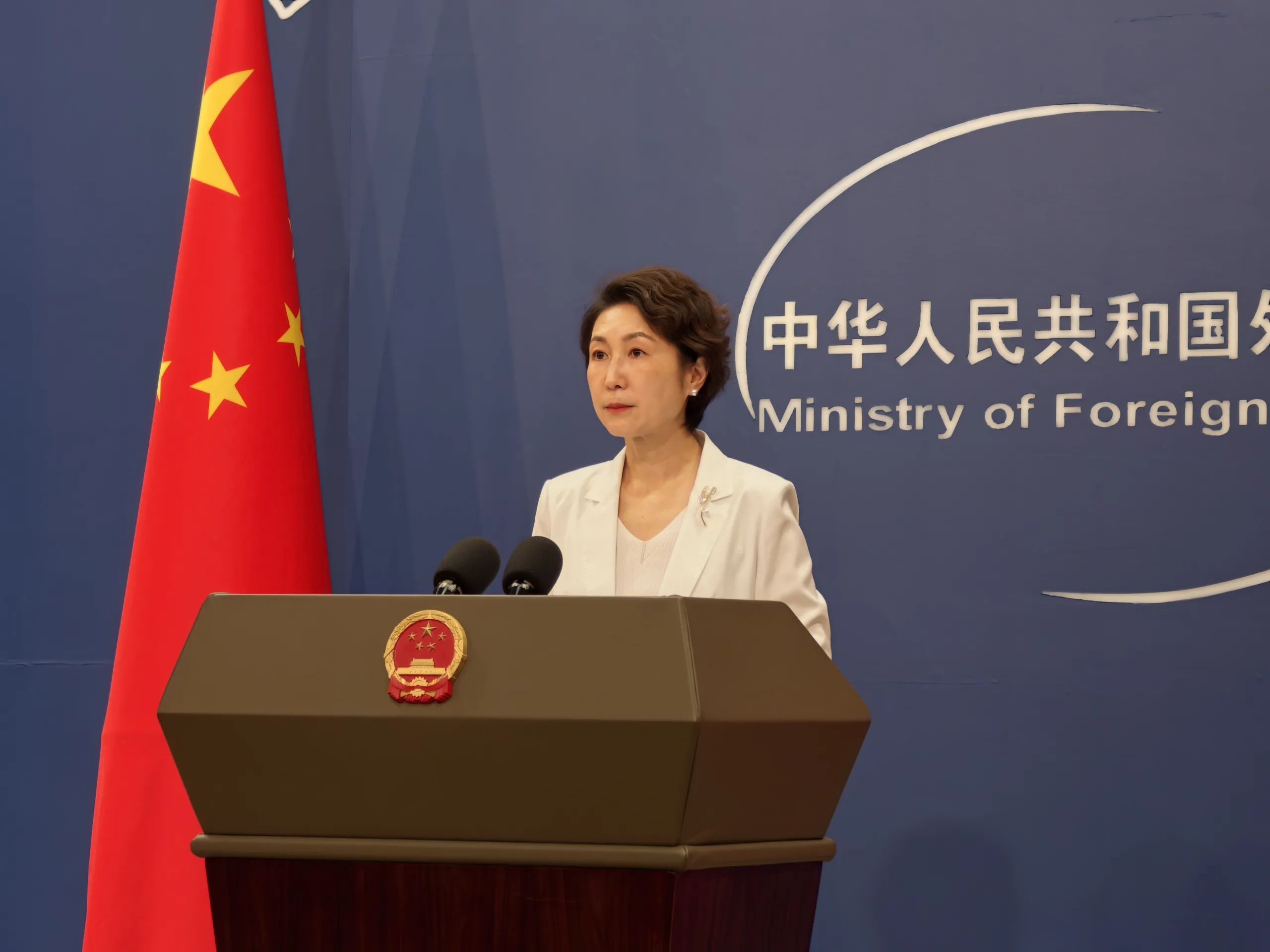 Porta-voz do Ministério das Relações Exteriores da China, Mao Ning, durante coletiva de imprensa. 10 de julho de 2026