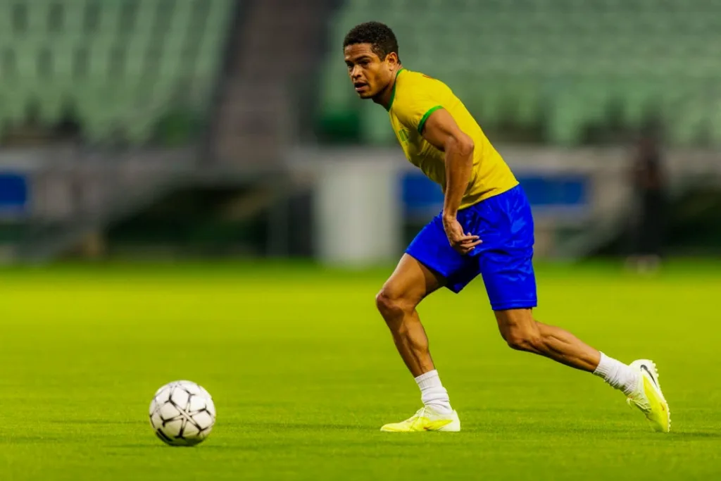 Ator Gui Ferraz como Jairzinho, jogador da Copa de 1970