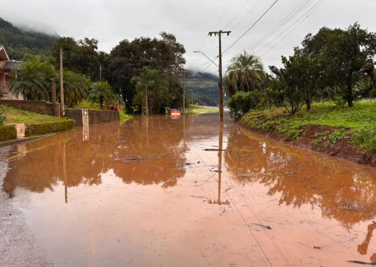 Muçum, no Vale do Taquari, registra inundação após fortes chuvas