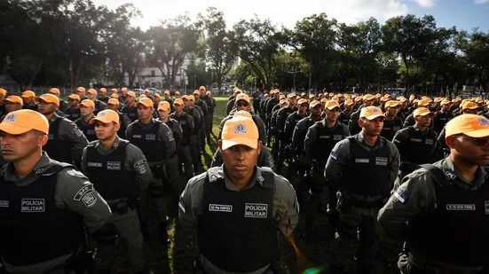 Atuação de policiais militares recém-formados na RMR é alvo de críticas por truculência e despreparo