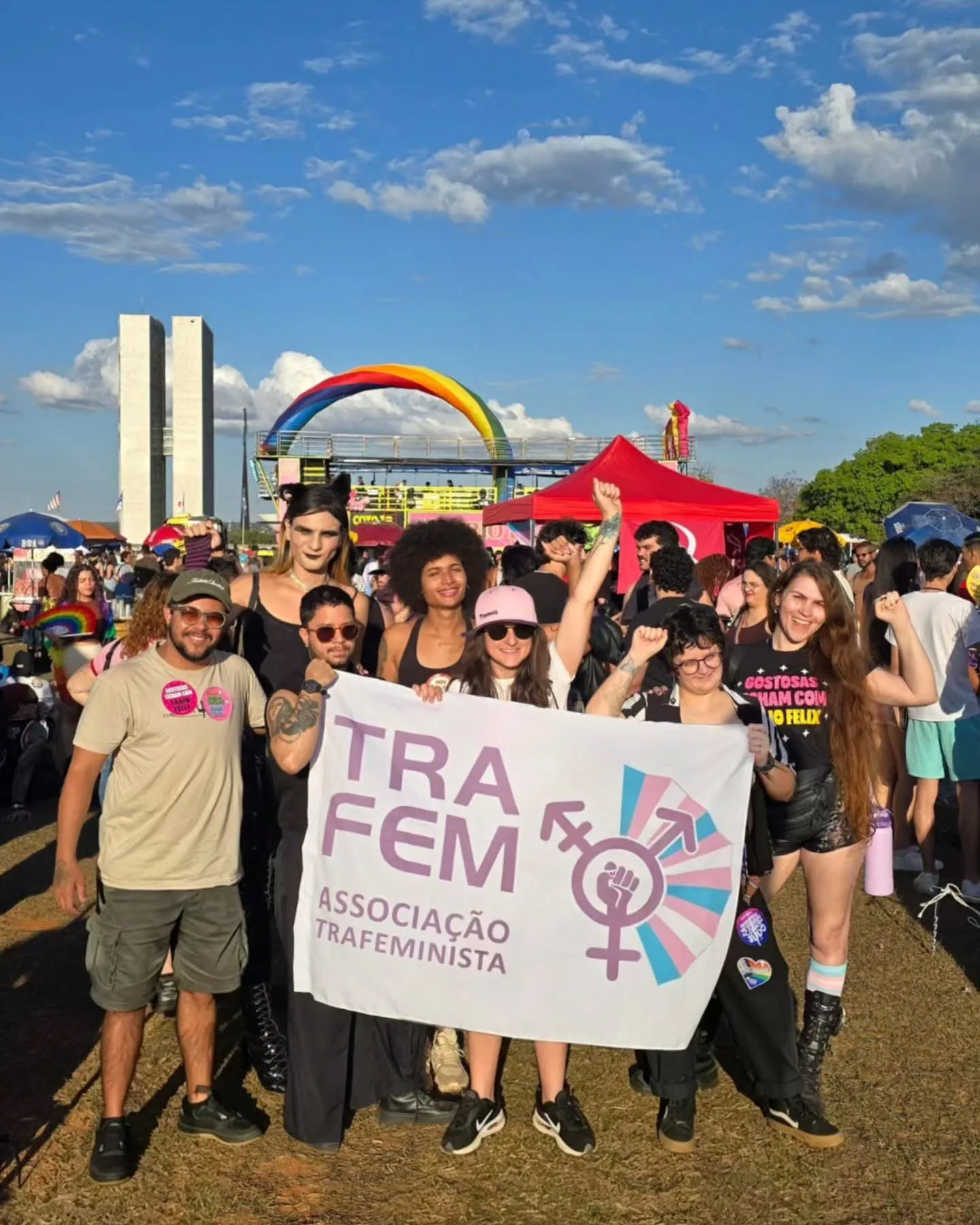 Movimento cobra a publicação do protocolo que viabiliza o acesso gratuito à terapia hormonal para pessoas trans no Distrito Federal